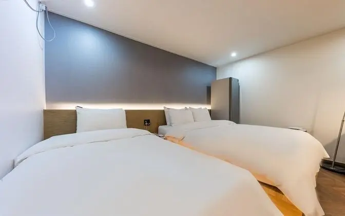 Oda (Suite (Ace bed Netflix game PC Samsun)