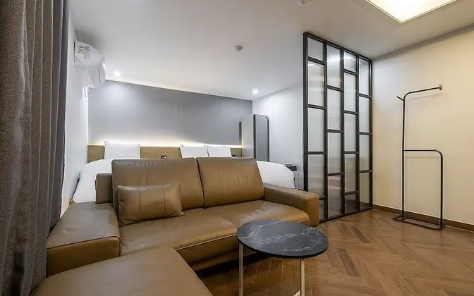 Oda (Suite (Ace bed Netflix game PC Samsun)