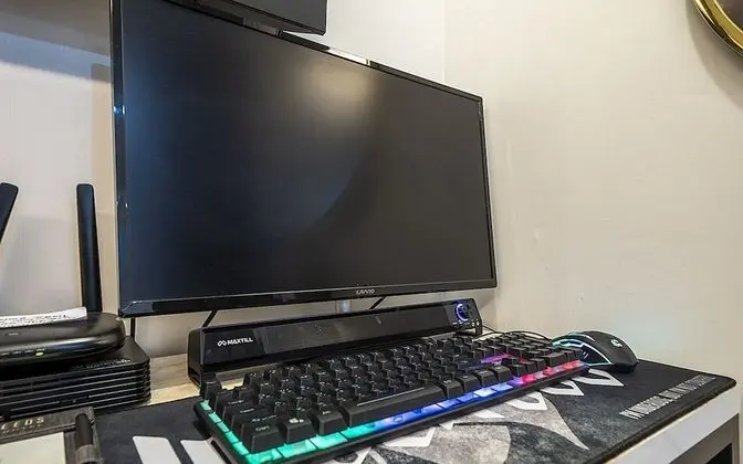 Oda (Suite (Ace bed Netflix game PC Samsun)