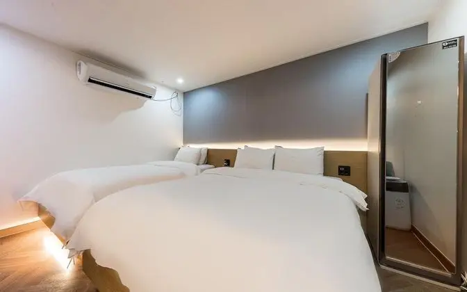 Oda (Suite (Ace bed Netflix game PC Samsun)