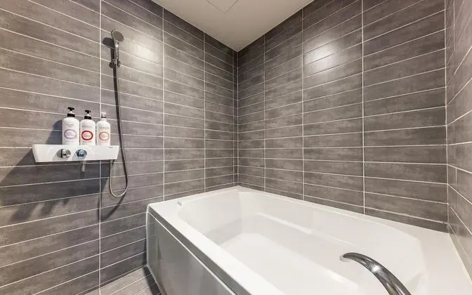 Oda (Standard-Full time (Netflix available)