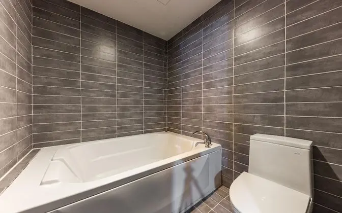 Oda (Standard-Full time (Netflix available)