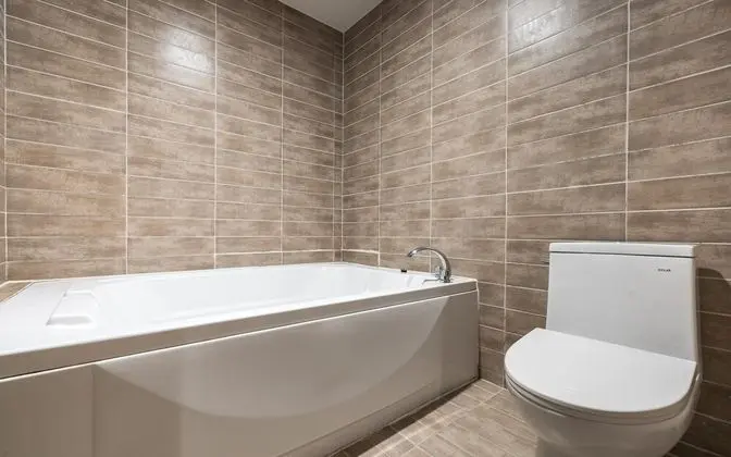 Oda (Standard-Full time (Netflix available)