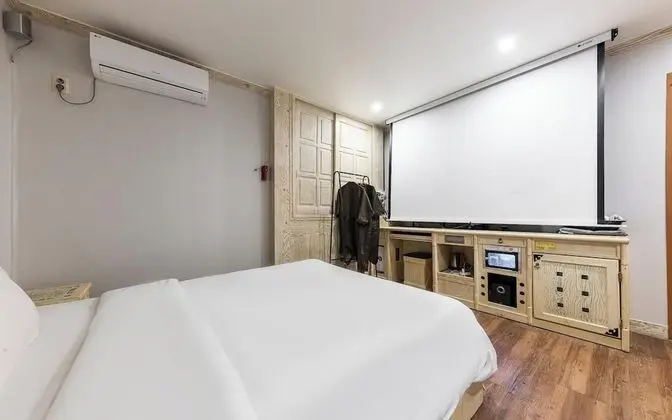 Oda (Cinema (Netflix available))