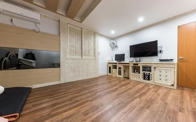 Oda (Node (Netflix available incurring on-)