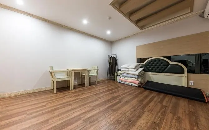 Oda (Node (Netflix available incurring on-)