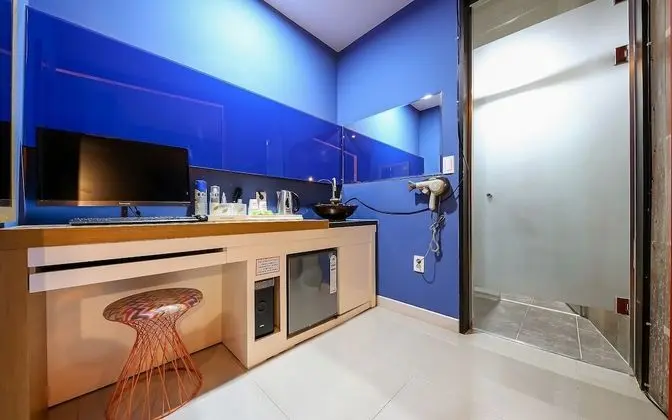 Oda (Standard room (Netflix viewing Latex )