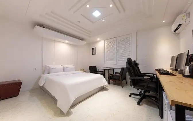 Oda (Premium-No-Hard 2pc (Netflix/Battlegr)