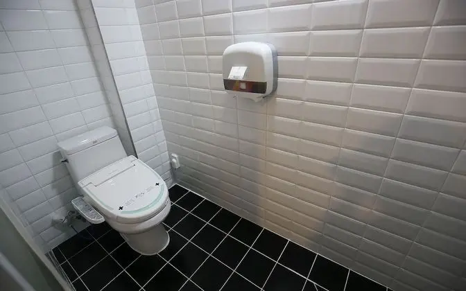 Oda (Twin Room (Netflix viewing available))