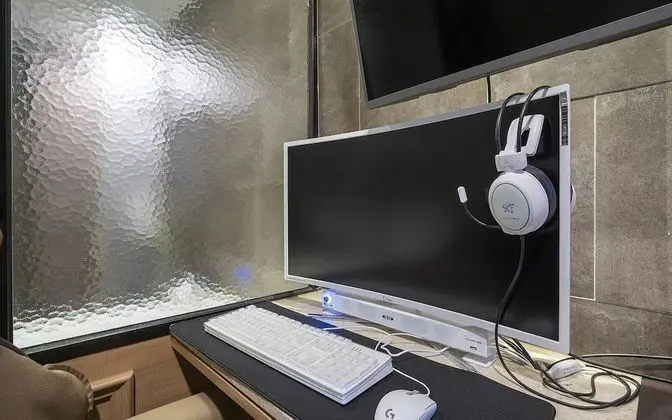 Oda (Deluxe (75-inch TV wave 1PC Netflix a)