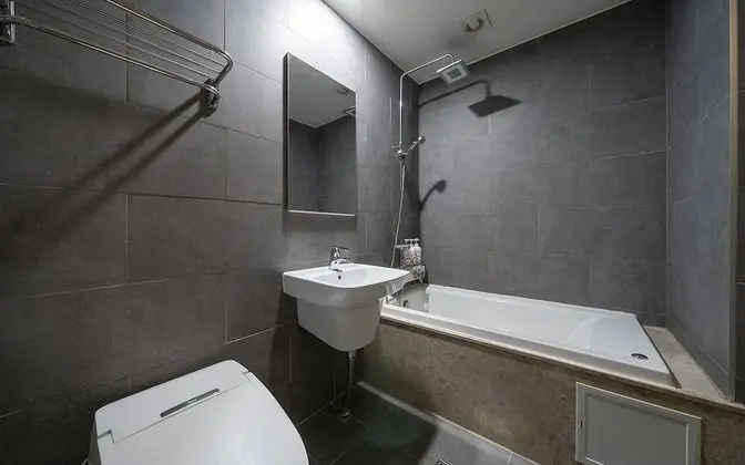 Oda (Deluxe (75-inch TV wave 1PC Netflix a)