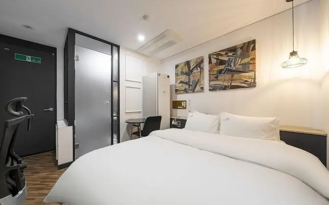 Oda (Deluxe (75-inch TV wave 1PC Netflix a)