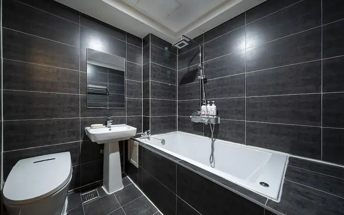 Oda (Deluxe (75-inch TV wave 1PC Netflix a)