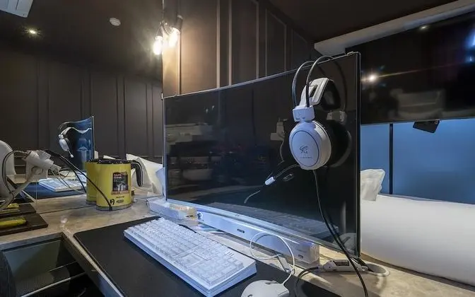 Oda (Deluxe (75-inch TV wave 1PC Netflix a)