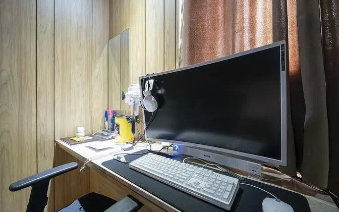 Oda (Deluxe (75-inch TV wave twin 1PC Netf)