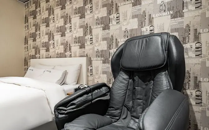 Oda (Deluxe room (massage + spa))