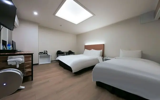 Oda (Twin Room (Netflix available 1 pc air)