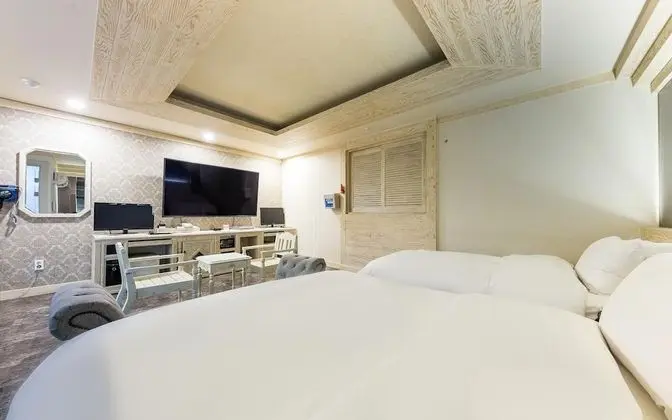 Oda (VIP - double spa (net-flix available )