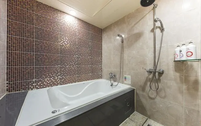 Oda (VIP - double spa (net-flix available )