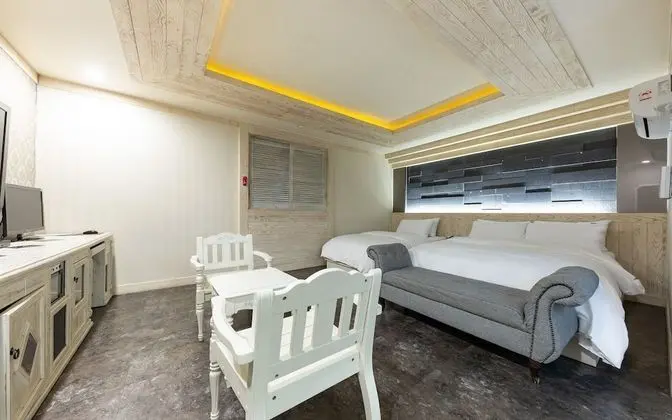 Oda (VIP - double spa (net-flix available )