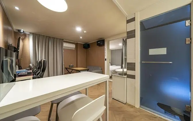 Oda (Suite family Room with Karaoke 2PC (B)