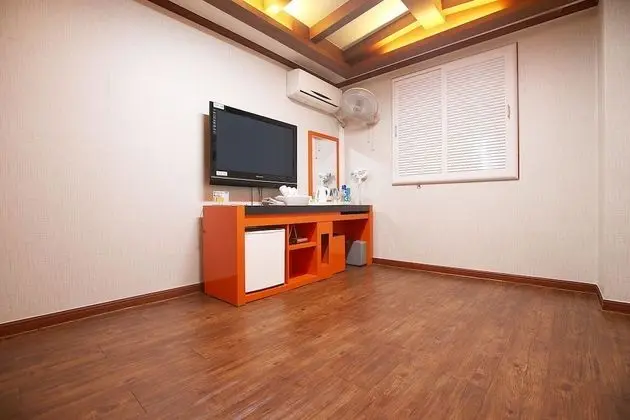 Oda (Ondol (air purifier))