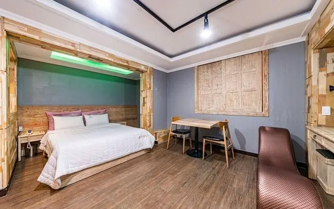 Oda (Special room (Love sofa/PUBG availabl)