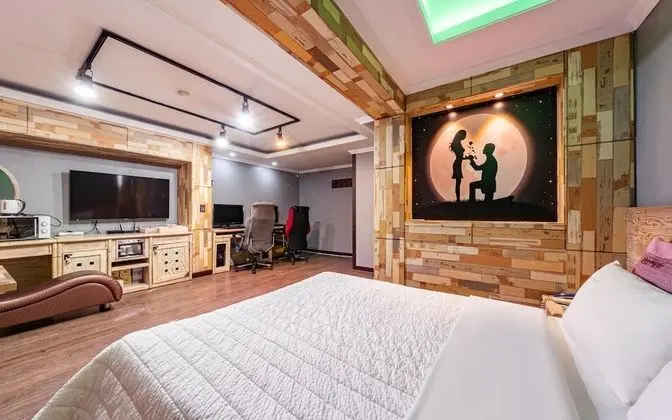 Oda (Special room (Love sofa/PUBG availabl)