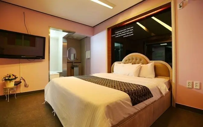 Oda (Suite room (Netflix Available))