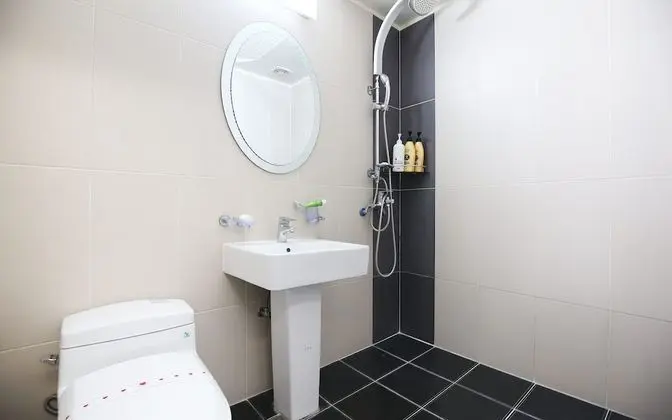 Oda (Suite room (Netflix Available))