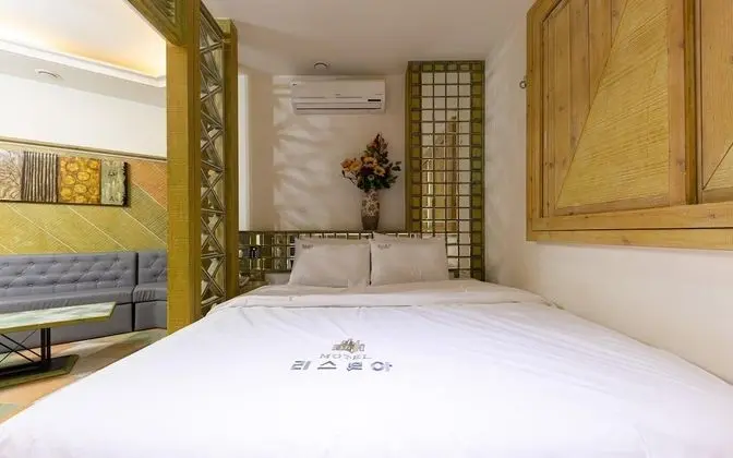 Oda (Special room (massage machine couple )