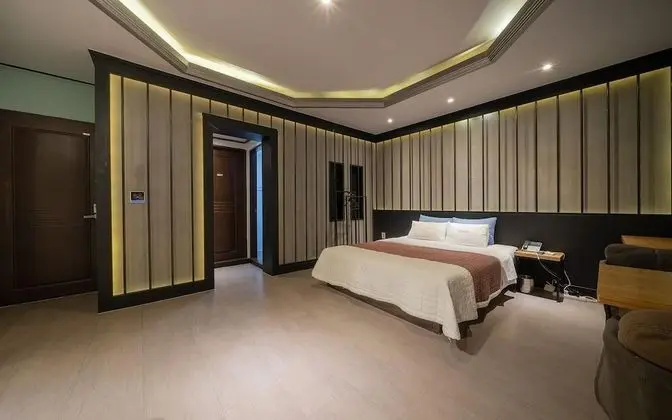 Oda (Special (No-hard 2PC couple spa can b)