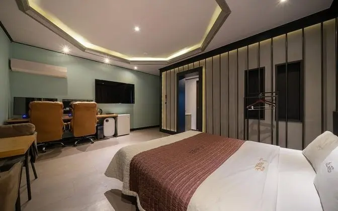 Oda (Special (No-hard 2PC couple spa can b)