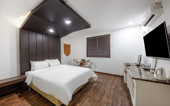 Oda (Standard non-smoking room (Netflix av)