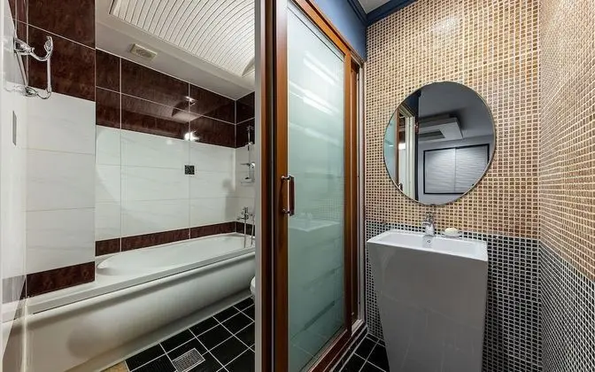 Oda (Standard non-smoking room (Netflix av)