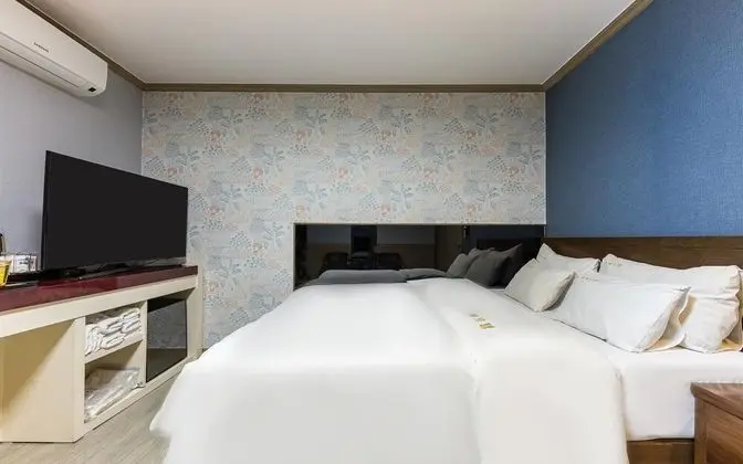 Oda (Suite Room (1PC + Spa Massage Bathtub)