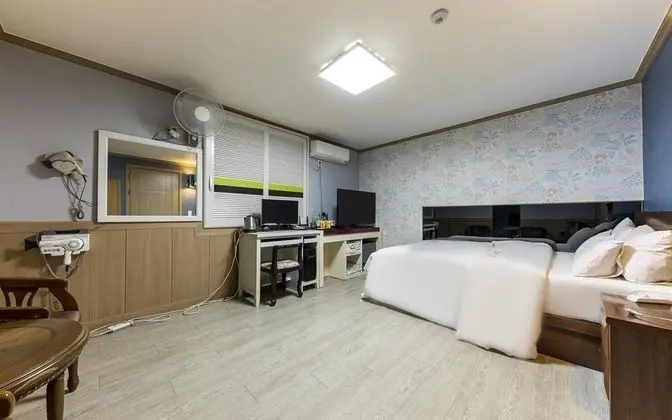 Oda (Suite Room (1PC + Spa Massage Bathtub)