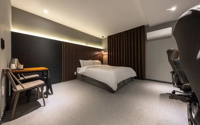 Oda (Premium (Air Purifier Netflix Availab)