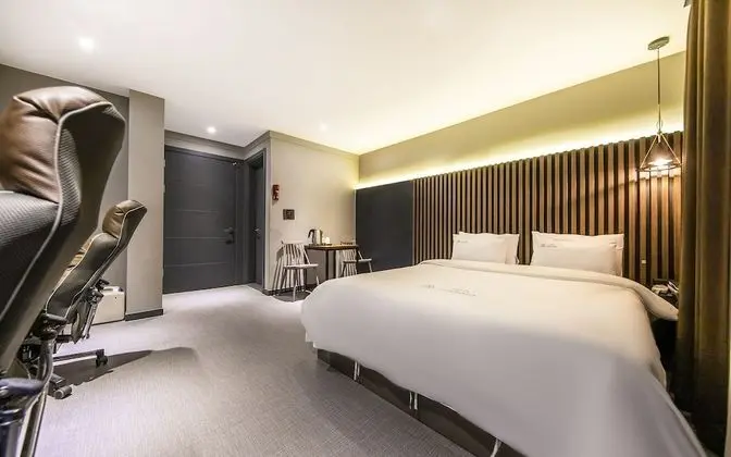 Oda (Premium (Air Purifier Netflix Availab)