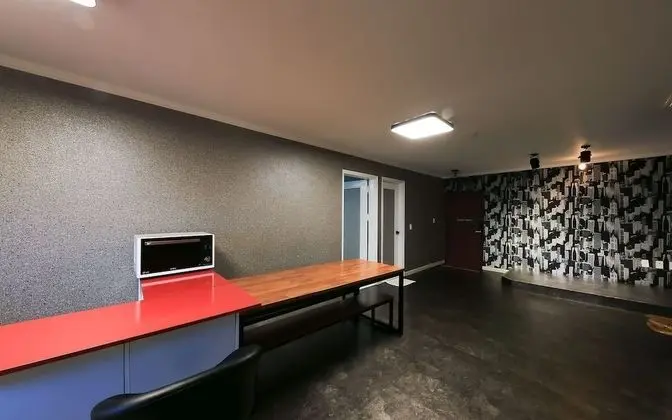 Oda (Event room (net Netflix viewing avail)