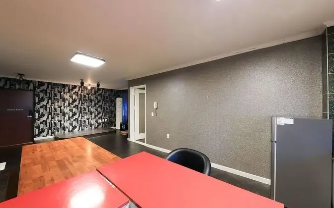 Oda (Event room (net Netflix viewing avail)