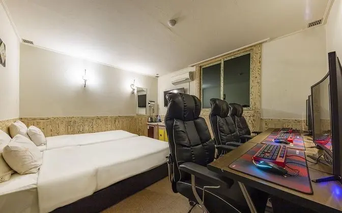 Oda (Twin Plus (Netflix available 3PC 32-i)