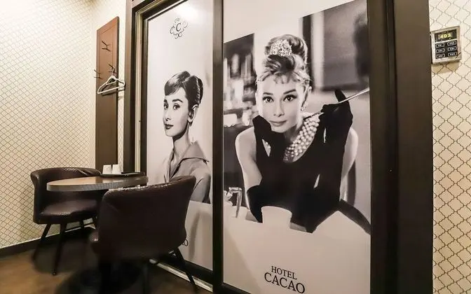 Oda (Audrey Hepburn)