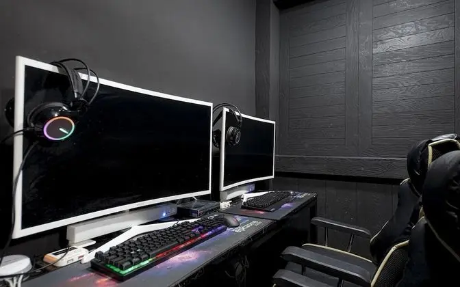 Oda (Nice A (Netflix Available 2 PC Air Pu)