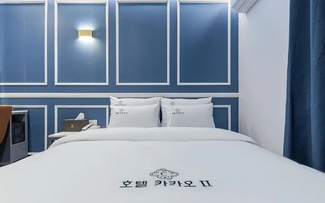 Oda (Couple PC (bag 2PC available Netflix )