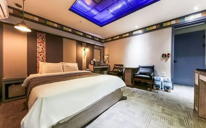 Oda (Special Room - Annex Building (Netfli)