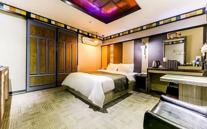 Oda (Special Room - Annex Building (Netfli)