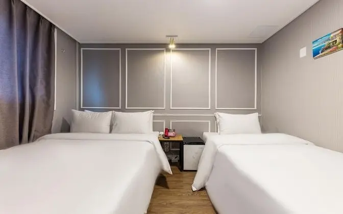 Oda (Standard Twin (Queen Super Single Bed)