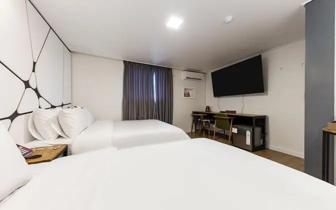 Oda (VIP Twin Room (Queen Super Single Bed)