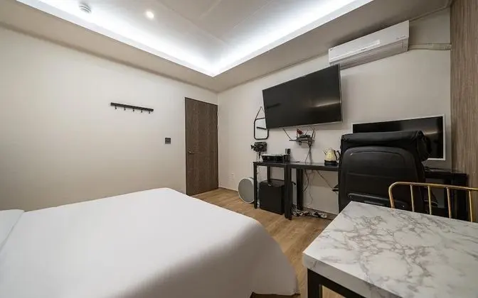 Oda (Comfort Room(LG styler Netflix High s)